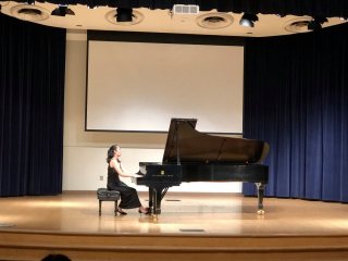 College-Recital-Performer-15